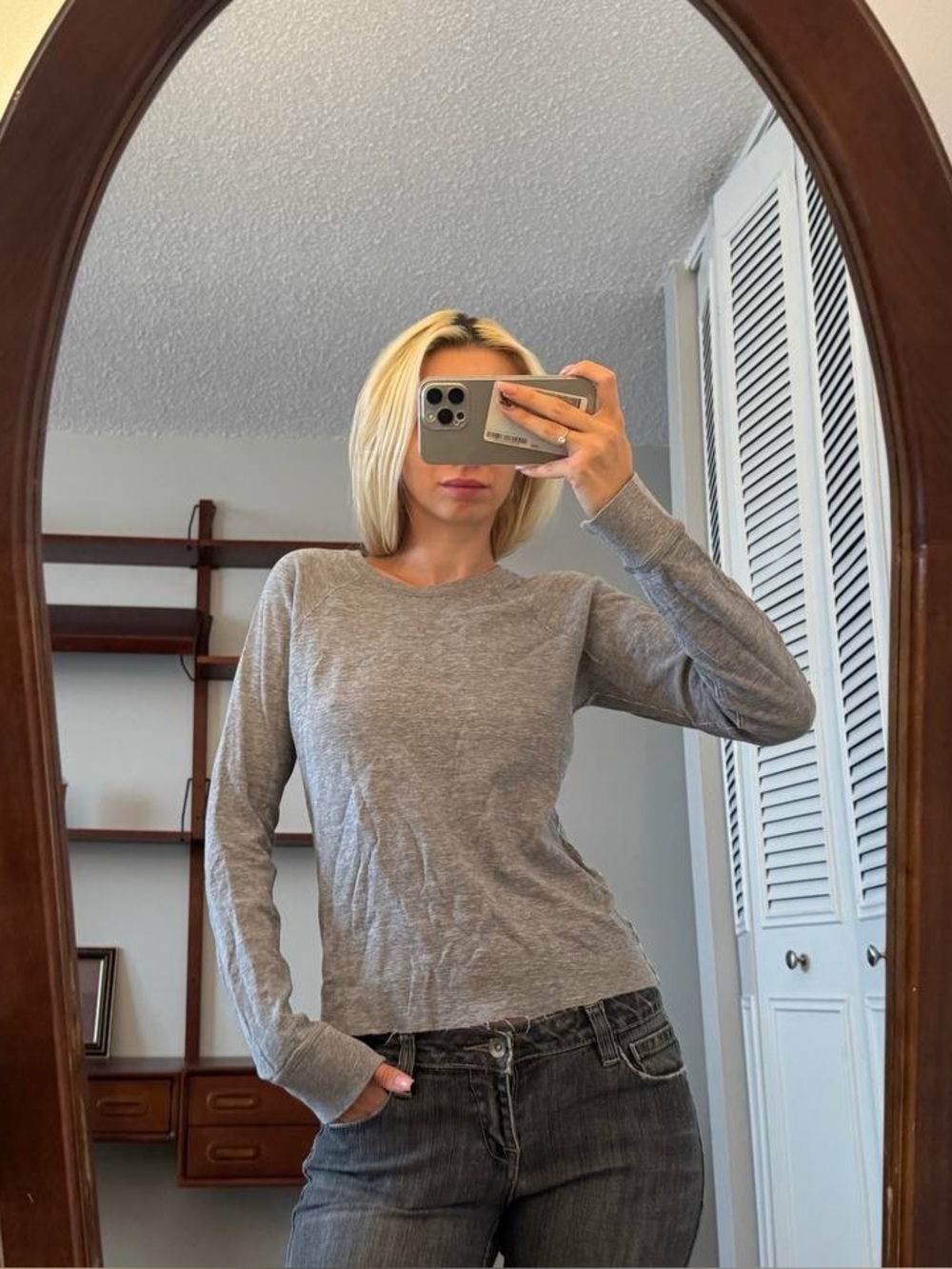 lululemon athletica Lightweight Gray Long-Sleeve Tee
